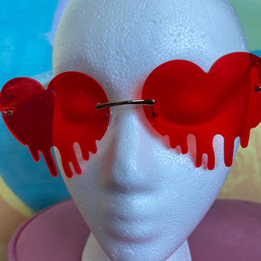 Valentines Heart drip shades.💕 red